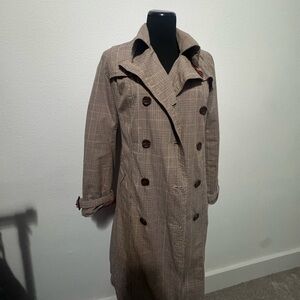 Chic Double-Breasted Plaid Coat